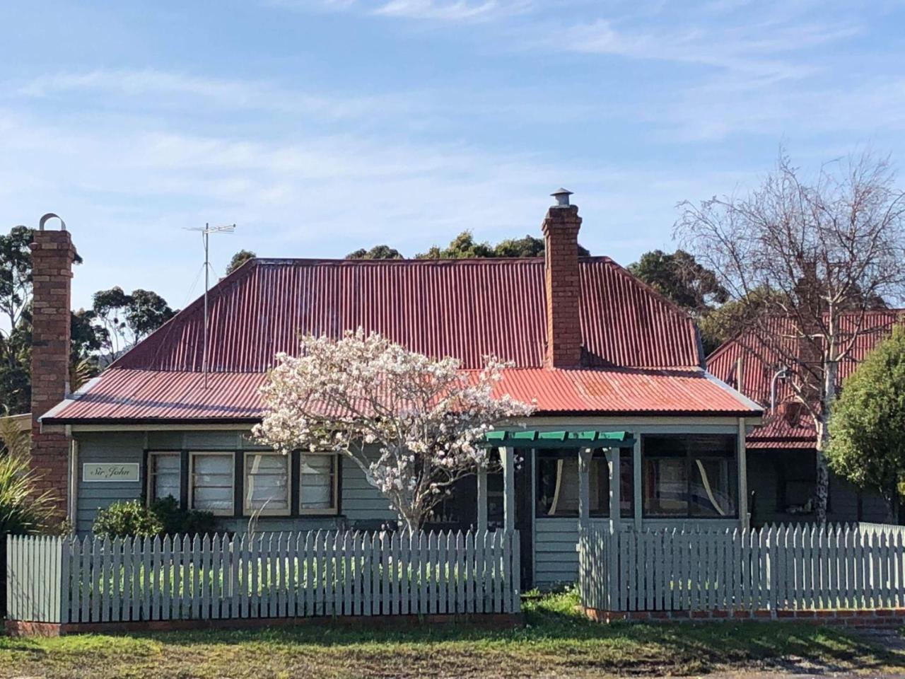 סטרהן Kerrellie Cottages 2, 4 & 8 Reid Street מראה חיצוני תמונה